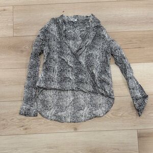 Splendid Black and Gray Snake Print Top